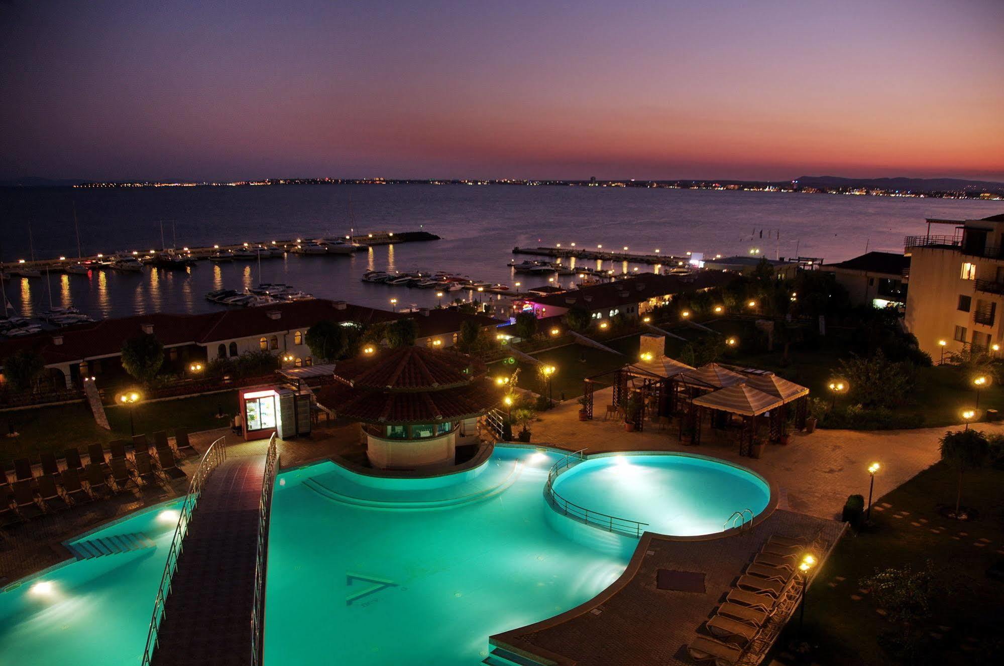 Diamond Apartments Sveti Vlas Buitenkant foto
