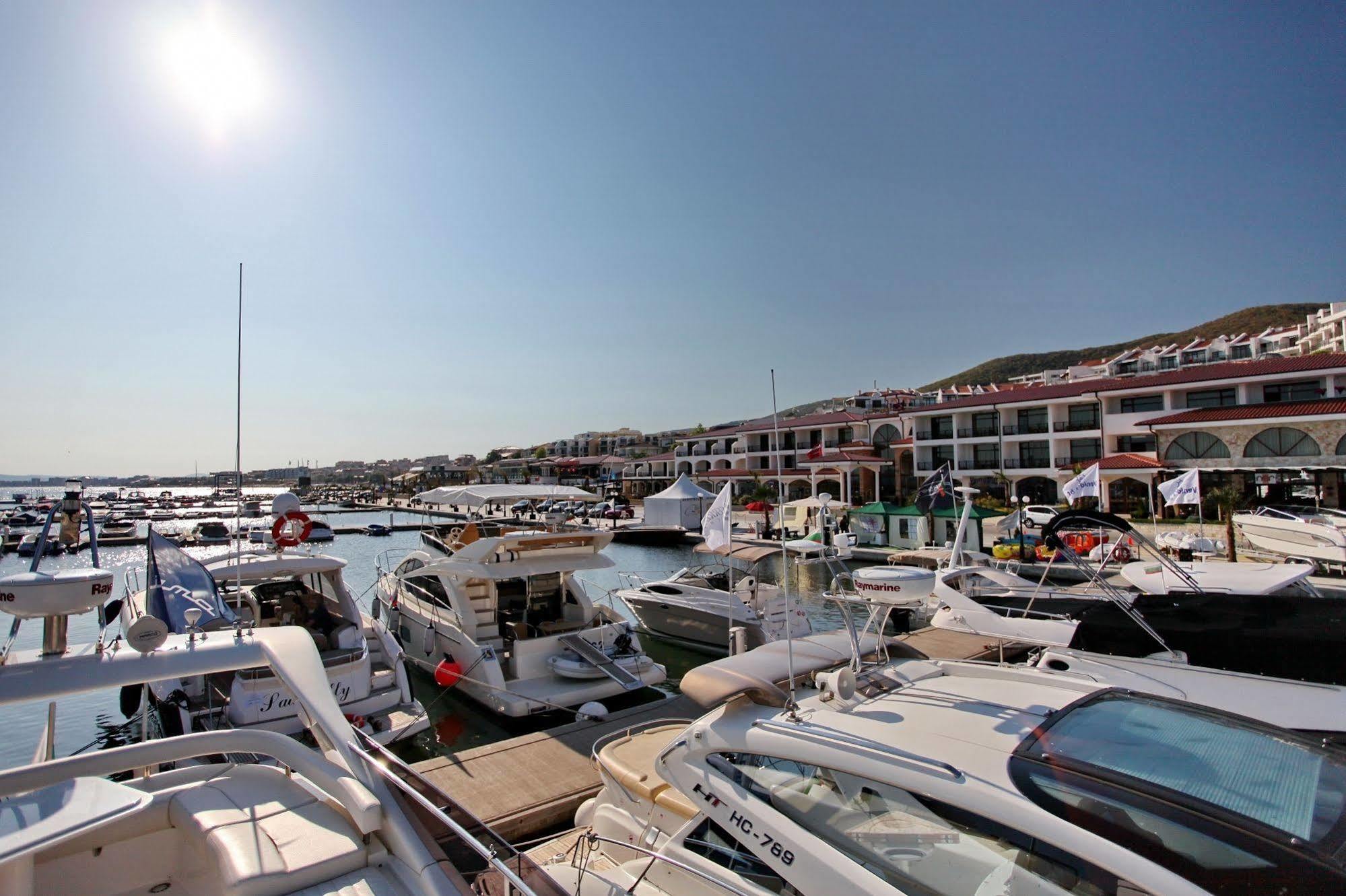 Diamond Apartments Sveti Vlas Buitenkant foto