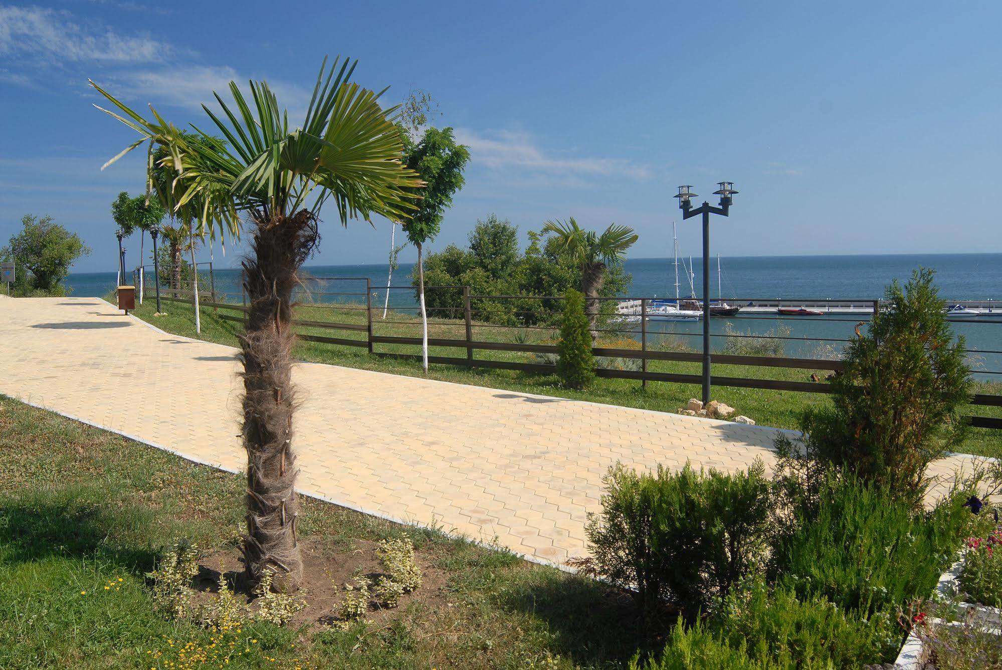 Diamond Apartments Sveti Vlas Buitenkant foto